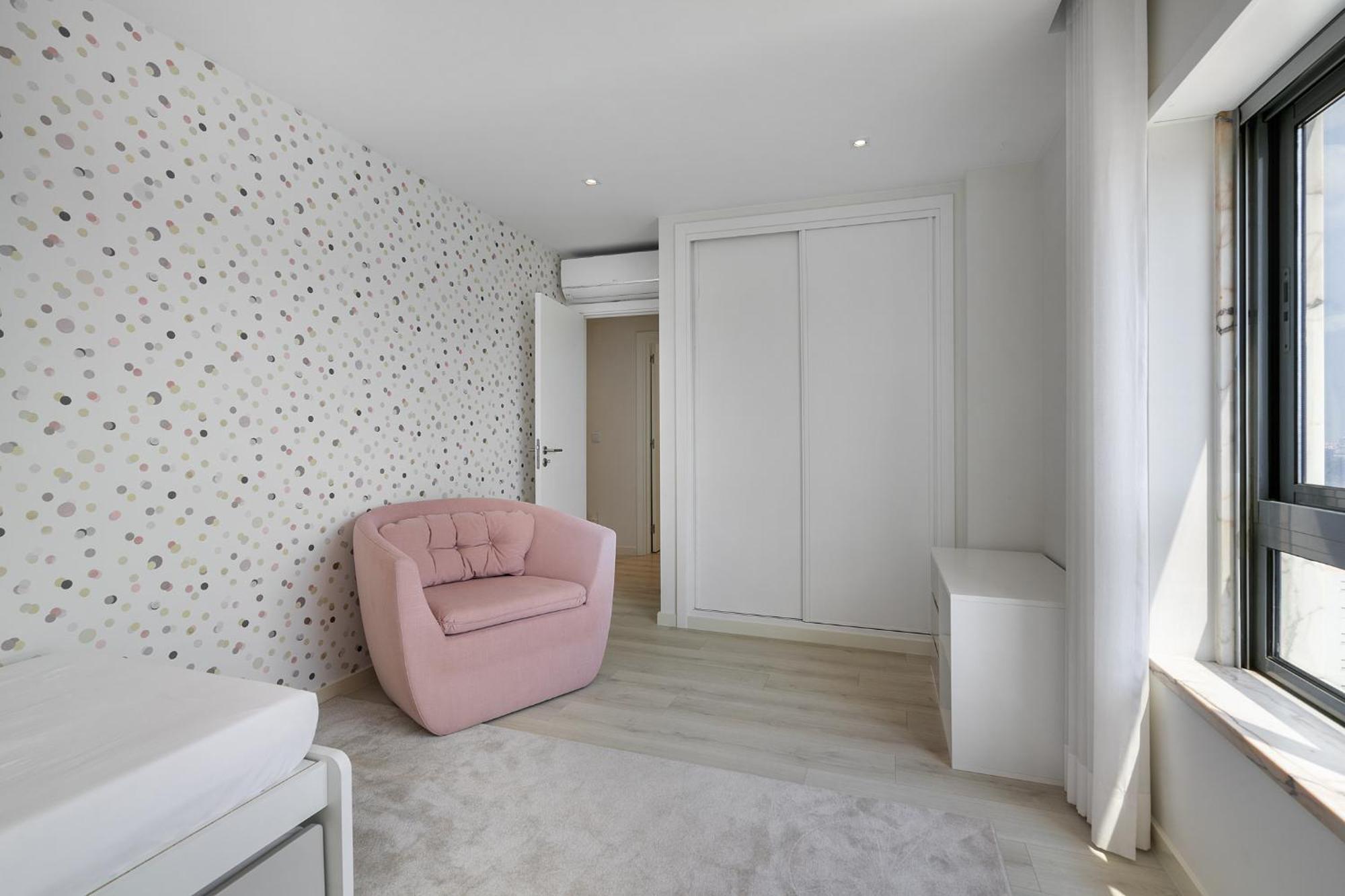 Whome Family Condo - Urban Retreat With Parking, Ac, Elevator In Great Location Lisbona Esterno foto